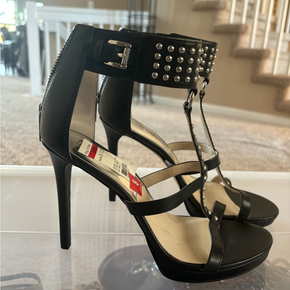 Size 8 Michael Kors high heels / NEVER BEEN WORN